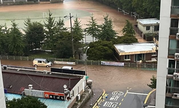 '장마급 폭우'에 물바다 된 전남 보성