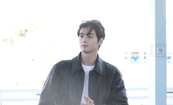 차은우, 화보같은 출국