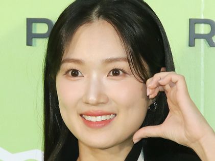 김혜윤, 사랑스러운 인사