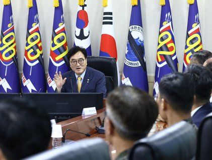 우원식 "홍범도 '천둥같은 기백' 이어받아 바다 잘 지켜달라"