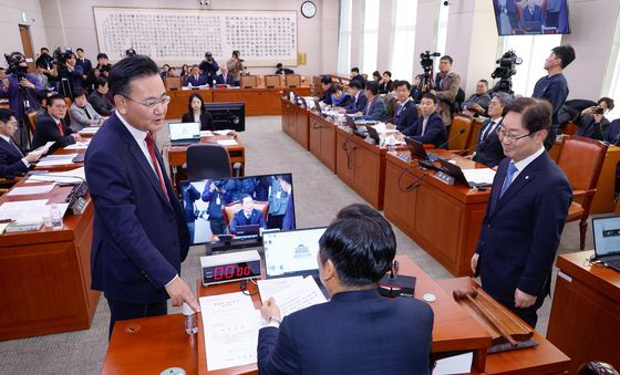 '재발의' 내란 특검법, 법사위 상정 앞두고 찬반 논의하는 여야