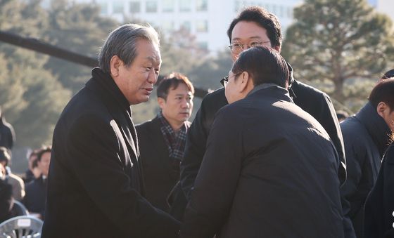 김수한 전 국회의장 영결식 참석한 김무성 전 대표