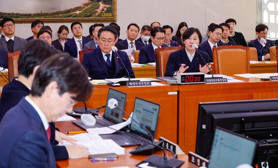 청년농업인 육성자금 문제 답하는 송미령 장관