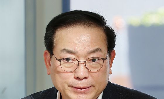 홍성현 대홍기획 대표이사 '사장단 회의장으로'