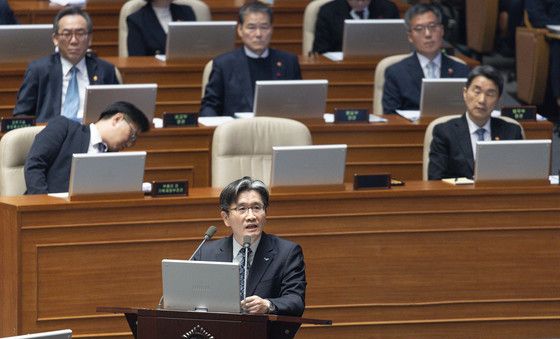 오동운 공수처장 '답변'