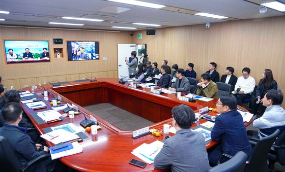 강기정 광주시장, 광주형 AI반도체 온라인 데모행사 참여